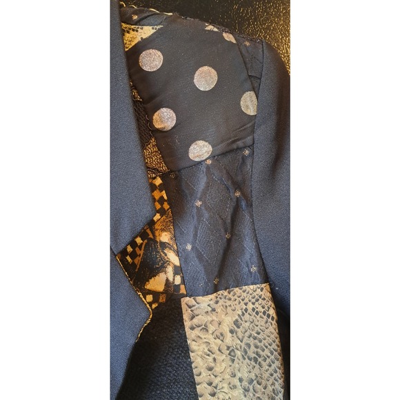 Delah size M/P black & gold vintage  blazer - Picture 16 of 16
